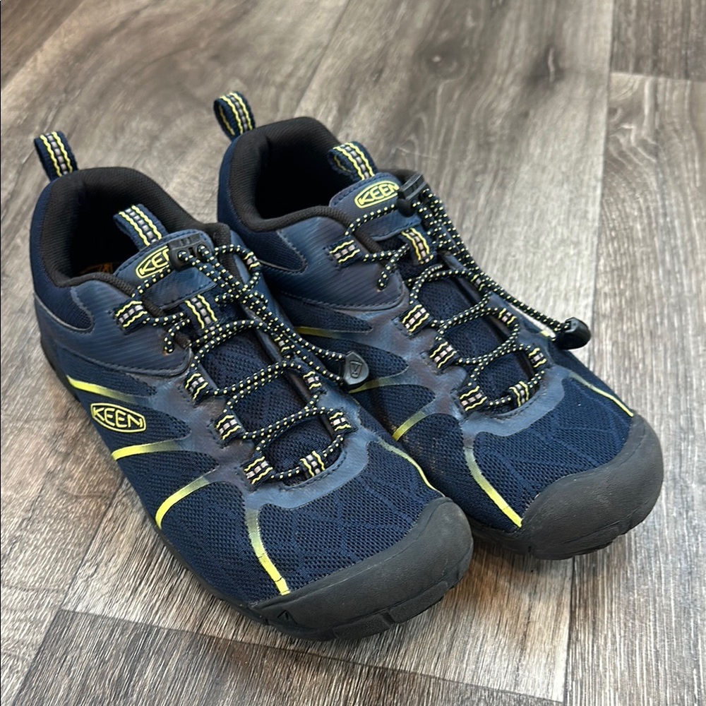 Keen Dark Blue and Yellow Trail Shoes
